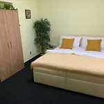 Alesta Appartement *